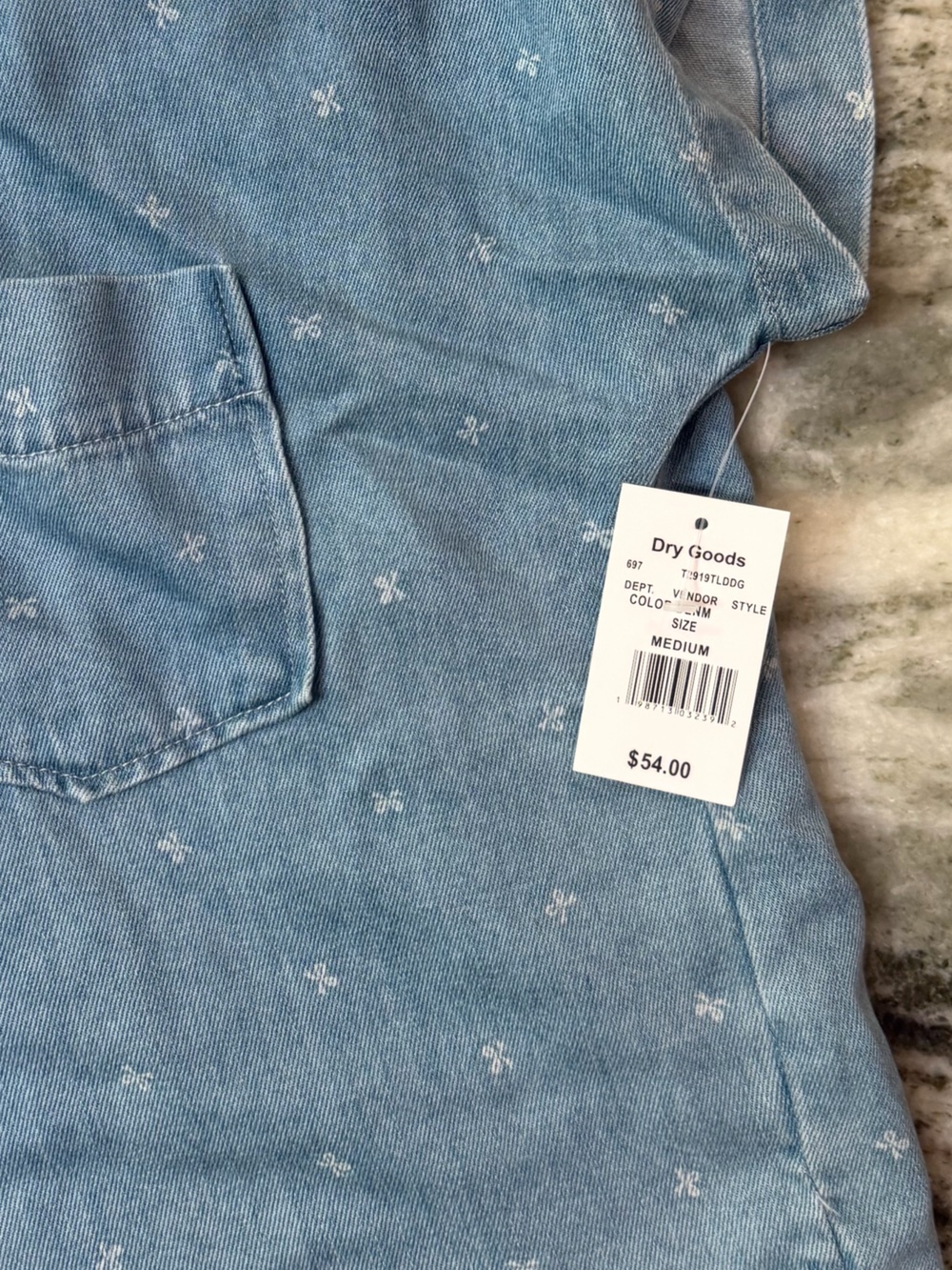 NWT Thread & Supply Light Blue Button-Down Shirt Size Medium - Picture 3 of 6